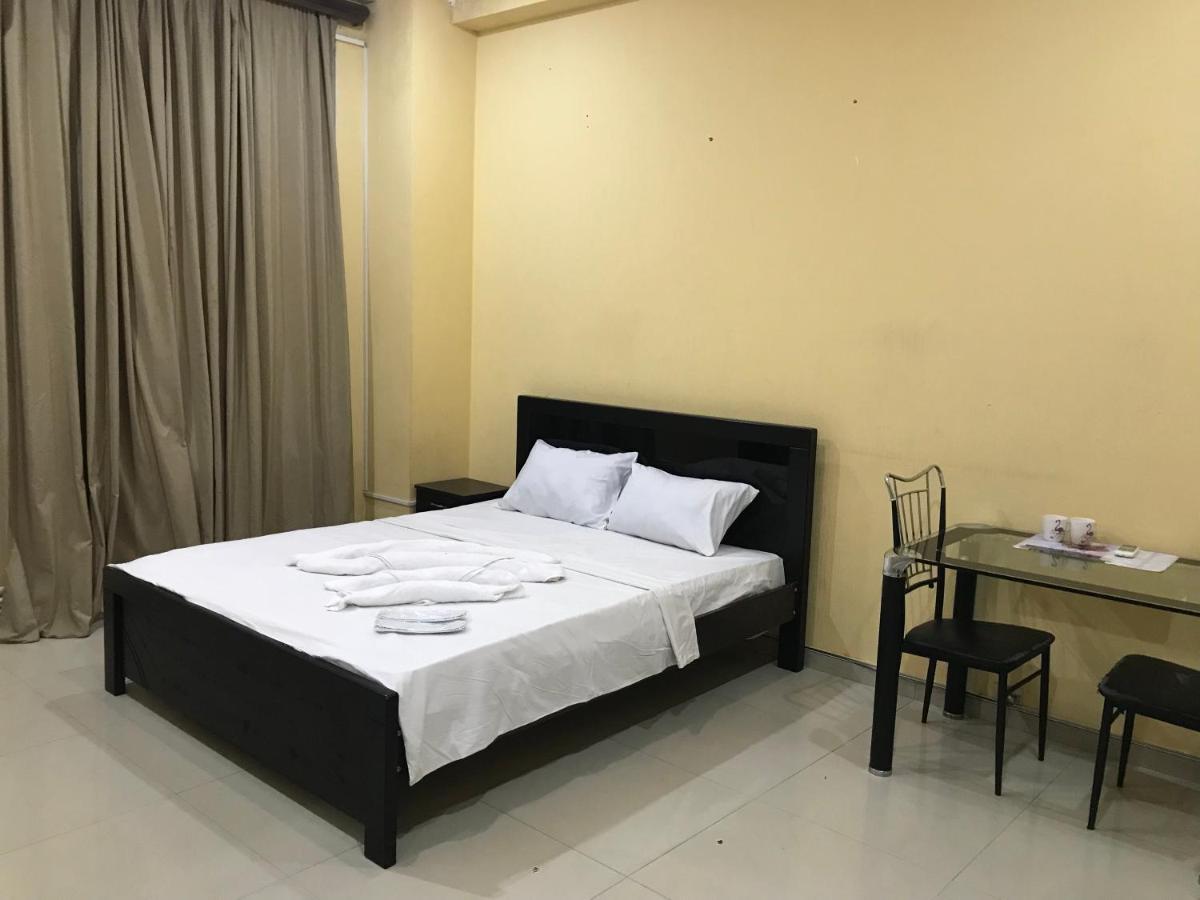 Rostus Hotell Tbilisi Exteriör bild